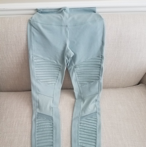 ALO Yoga High Waist Moto Leggings - Picture 3 of 3